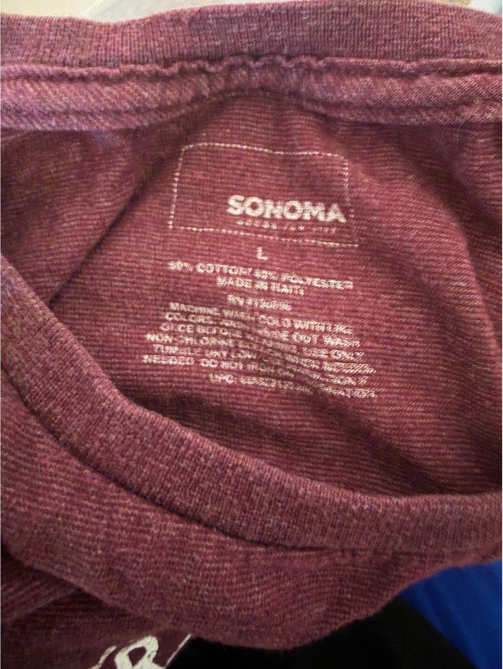 Sonoma Men's Maroon Graphic T-Shirt Size L